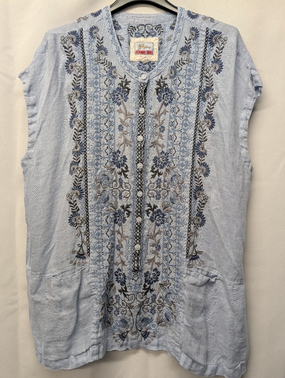 Johnny Was Biya Light Blue Linen Embroidered Button Front Tunic Size L, NWOT